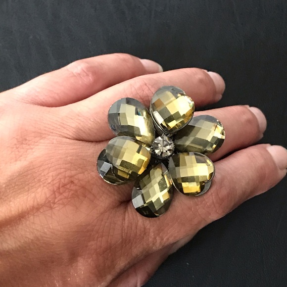 STRETCH FLOWER RING - Picture 2 of 7